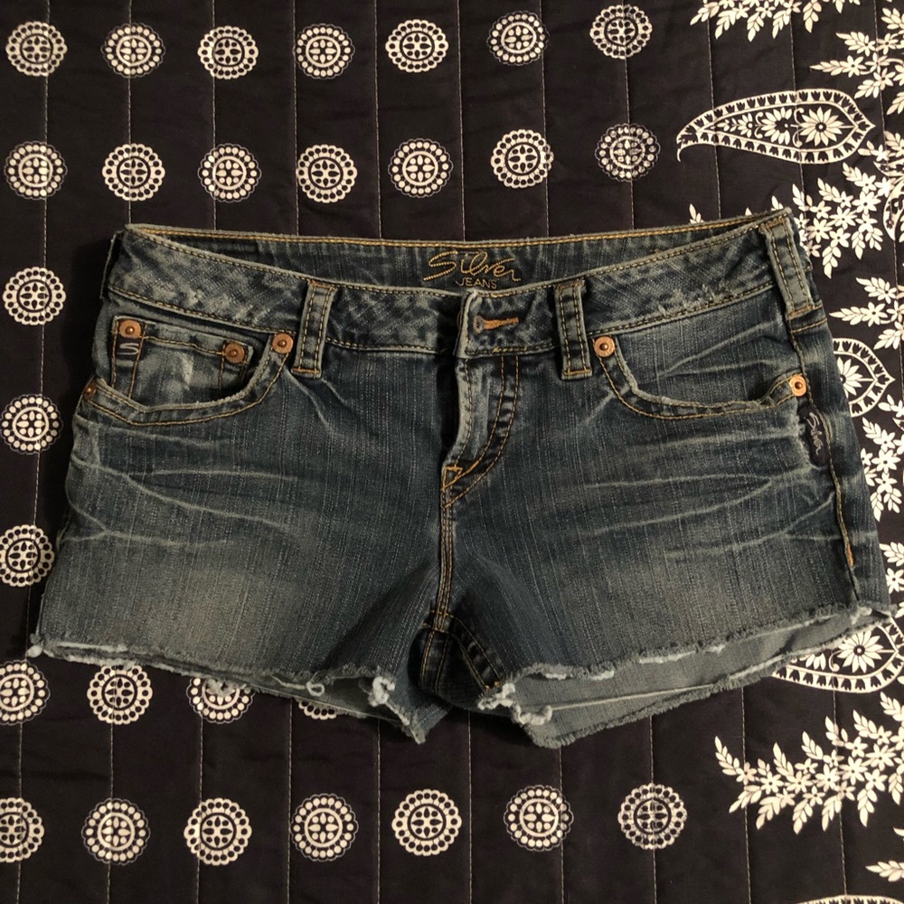 Sliver cutoff shorts